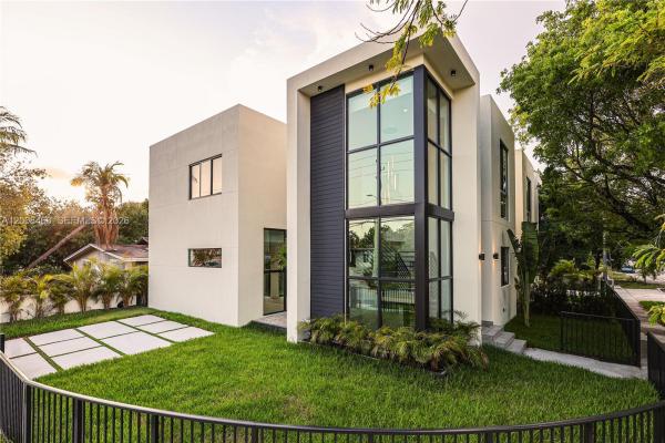 Buena Vista Gardens, 5800 NW 5th Ave, Miami, Florida 33127, image 1