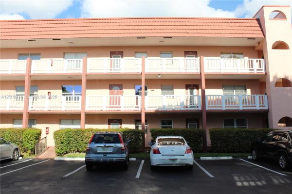 Sunrise Lakes 3, 9480 Sunrise Lakes Blvd #204, Sunrise, Florida 33322, image 1