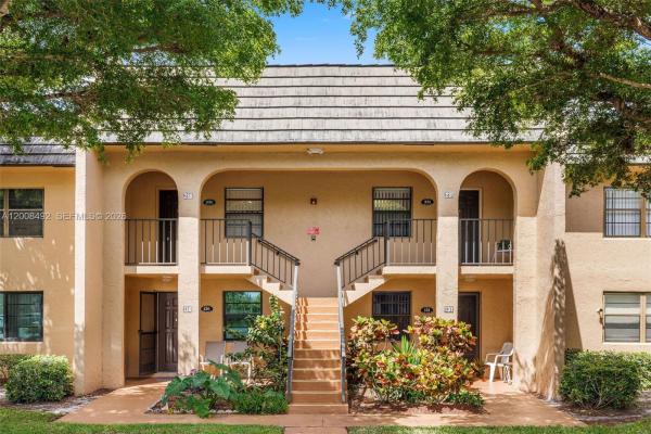 145 Lake Nancy Ln #230, West Palm Beach, Florida 33411, image 1