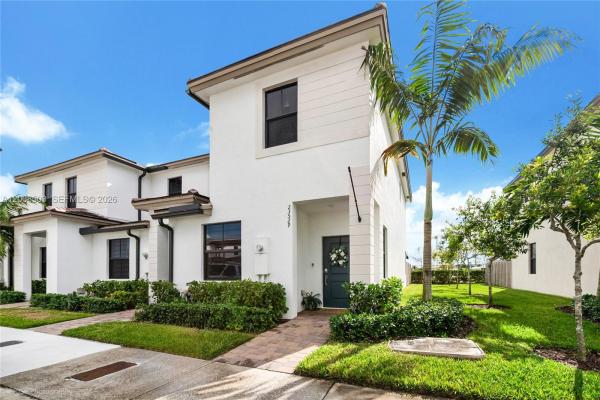 23529 SW 127th Pl, Homestead, Florida 33032, image 1