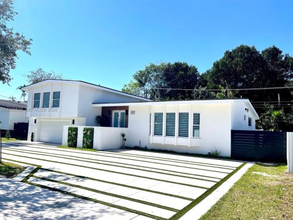 19960 Highland Lakes Blvd, Unincorporated Dade County, Florida 33179, image 2