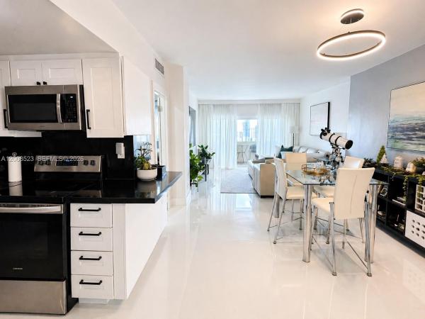Arlen House Central, 300 Bayview Dr #PH-11, Sunny Isles Beach, Florida 33160, image 1