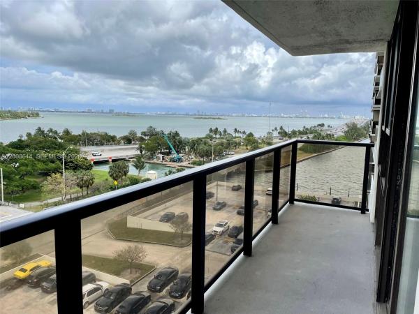 Charter Club, 600 NE 36th St #801, Miami, Florida 33137, image 2