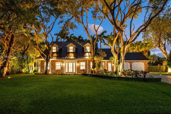 8220 SW 182nd St, Palmetto Bay, Florida 33157, image 1