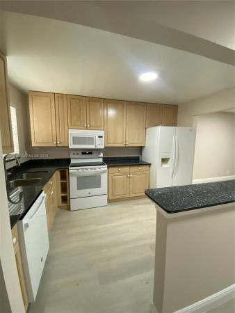 Applegreen, 605 S State Road 7 #3F, Margate, Florida 33068, image 2