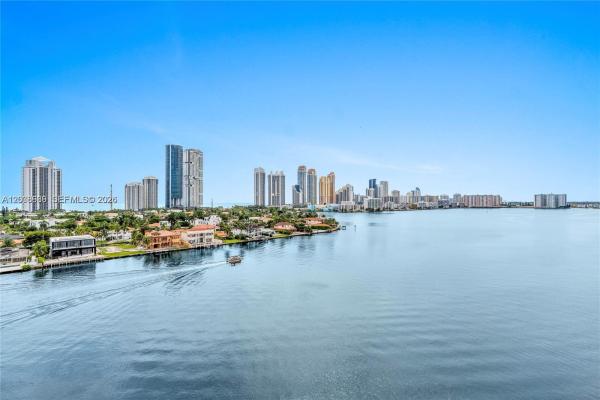 Mystic Pointe Tower 200, 19101 NE 36th Ct #2509, Aventura, Florida 33180, image 2
