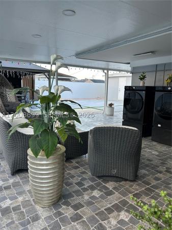 Carole Anne Park, 367 W 33rd St, Hialeah, Florida 33012, image 1