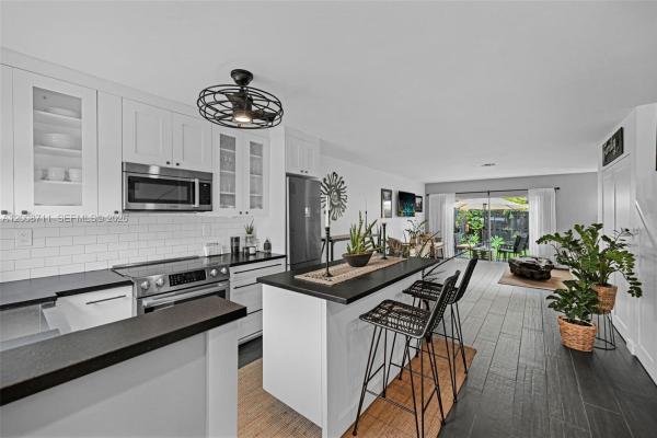 Townhouse East, 450 SE 7th St #210, Dania Beach, Florida 33004, image 1