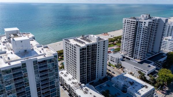 Oceanfront Plaza, 2625 Collins Ave #803, Miami Beach, Florida 33140, image 1