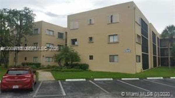 8045 SW 107th Ave #323, Unincorporated Dade County, Florida 33173, image 1