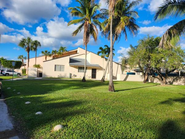 9195 Fontainebleau Blvd #6, Unincorporated Dade County, Florida 33172, image 2