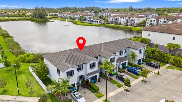 Viewpoint At Vista Lago, 20478 NW 4th Ct, Miami Gardens, Florida 33169, image 1