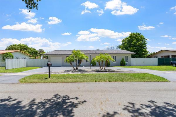 12724 SW 33rd Ter, Unincorporated Dade County, Florida 33175, image 1
