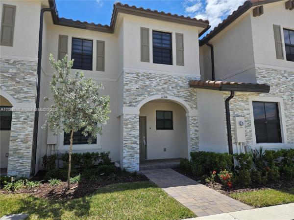 11816 SW 247th Ter, Homestead, Florida 33032, image 2