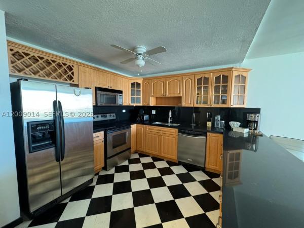 The Clipper At Biscayne Cove, 18151 NE 31st Ct #1408, Aventura, Florida 33160, image 3