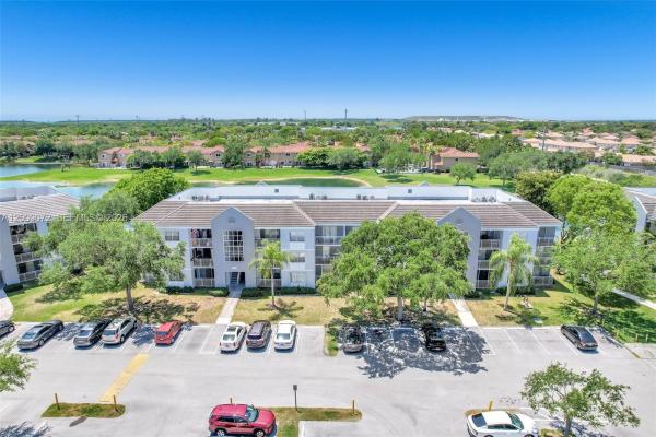 Le Club At Old Cutler, 8680 SW 212th St #105, Cutler Bay, Florida 33189, image 3