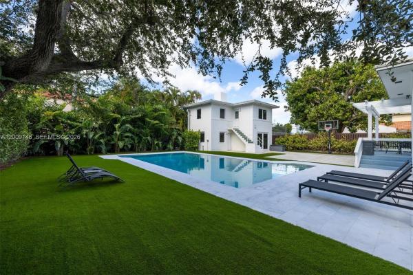 Orchard, 4340 Pine Tree Dr, Miami Beach, Florida 33140, image 1