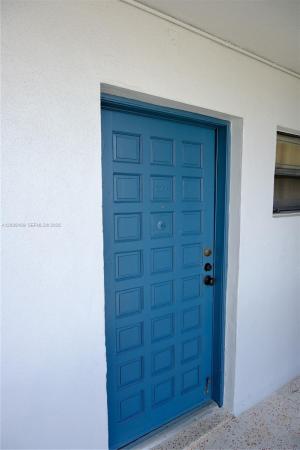 650 NE 149th St #F505, Unincorporated Dade County, Florida 33161, image 2