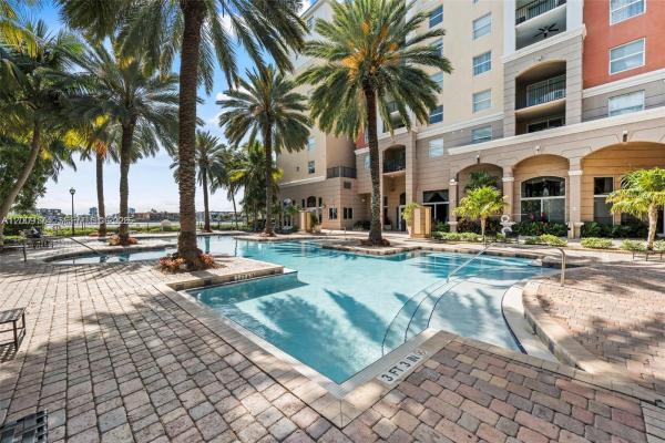 Porto Bellagio, 17100 N Bay Rd #1511, Sunny Isles Beach, Florida 33160, image 2