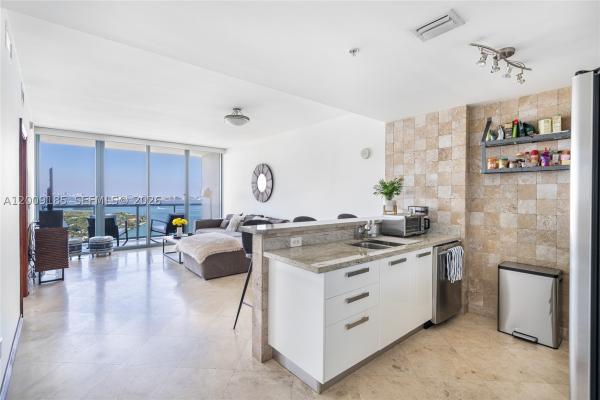 Blue On The Bay, 601 NE 36th St #2908, Miami, Florida 33137, image 3