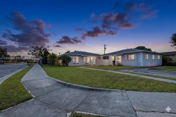 Point Royale, 19701 SW 103rd Ct, Cutler Bay, Florida 33157, image 1