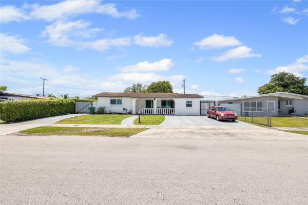 11810 SW 172nd St, Unincorporated Dade County, Florida 33177, image 1