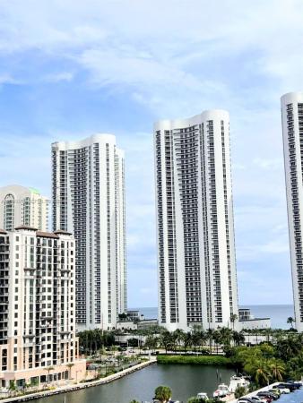 Arlen House Central, 300 Bayview Dr #915, Sunny Isles Beach, Florida 33160, image 1