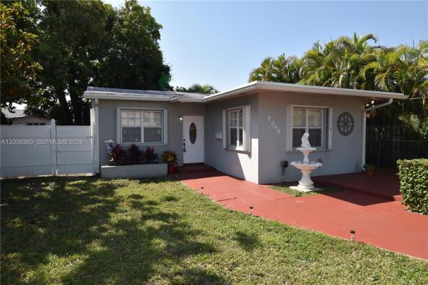 Grapeland Park, 2544 SW 20th St, Miami, Florida 33145, image 1