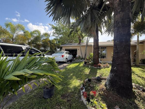 25835 SW 131st Ct, Homestead, Florida 33032, image 1