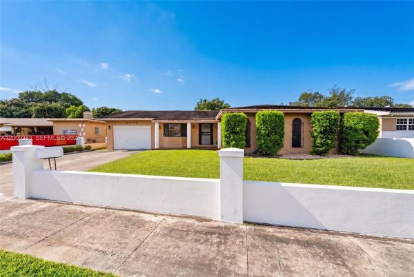 2450 NW 108th St, Unincorporated Dade County, Florida 33167, image 2