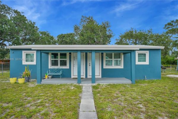 2113 NW 93rd St, Unincorporated Dade County, Florida 33147, image 1