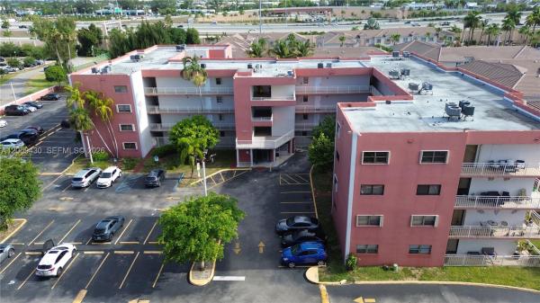 8425 NW 8th St #303, Unincorporated Dade County, Florida 33126, image 1