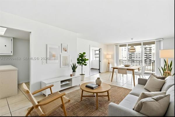 Del Prado, 18071 Biscayne Blvd #802-3, Aventura, Florida 33160, image 3