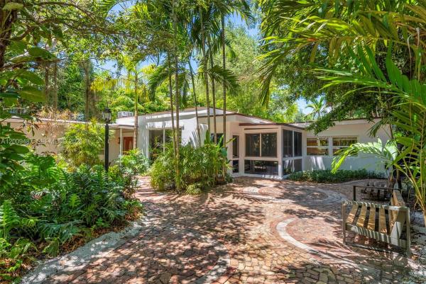Sherwood Forest, 311 NE 86th St, El Portal, Florida 33138, image 3