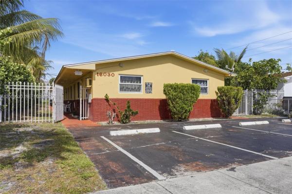 Fulford Heights, 16030 NE 19th Pl, North Miami Beach, Florida 33162, image 3