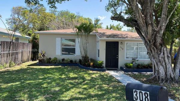Croissant Park, 308 SW 16th St, Fort Lauderdale, Florida 33315, image 1