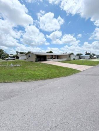Boulevard Heights, 1121 NW 86th Ter, Pembroke Pines, Florida 33024, image 3
