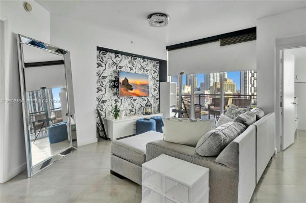 Wind, 350 S Miami Ave #1703, Miami, Florida 33130, image 1