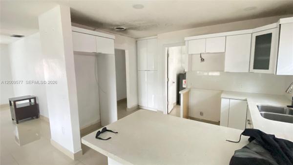 530 NW 99th St, Unincorporated Dade County, Florida 33150, image 1