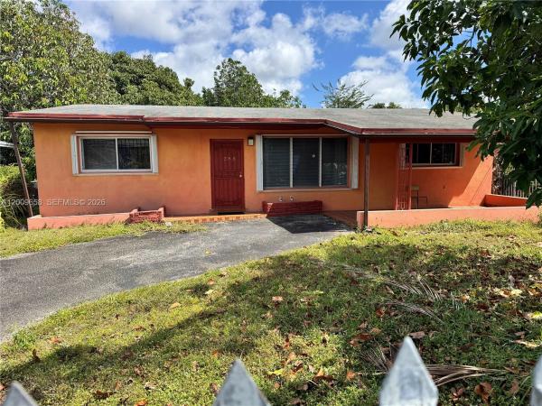 Fulford Highlands, 285 NE 165th St, Golden Glades, Florida 33162, image 2