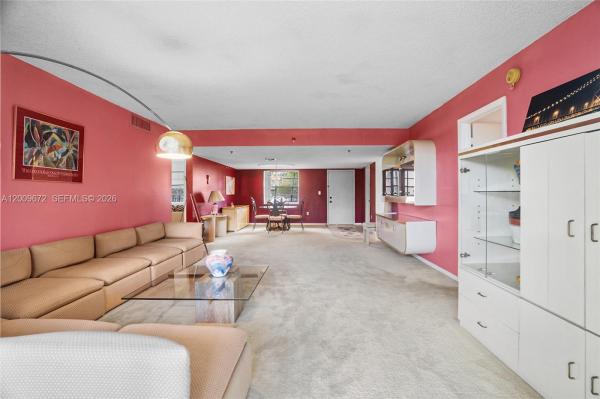 18th Hole At Inverrary, 3940 Inverrary Blvd #304-A, Lauderhill, Florida 33319, image 1