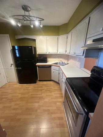 1530 NE 191st St #205, Unincorporated Dade County, Florida 33179, image 2