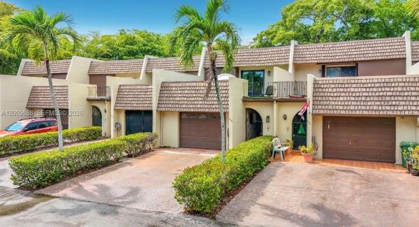 Villas Of Saint Laurent, 10375 Rue Vendome, Pembroke Pines, Florida 33026, image 1