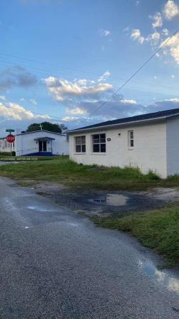 Highland Park, 1001 N 16th Ct, Fort Pierce, Florida 34950, image 1