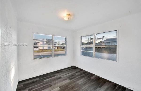 Highland Park, 1001 N 16th Ct, Fort Pierce, Florida 34950, image 2