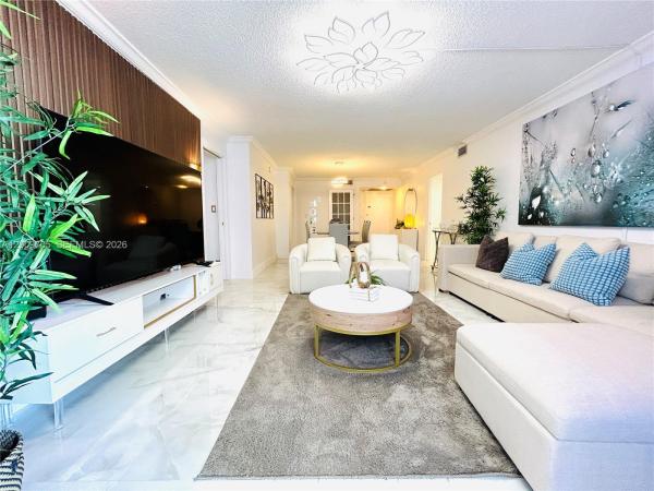 Maison Grande, 6039 Collins Ave #1507, Miami Beach, Florida 33140, image 1