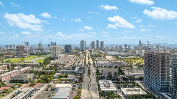 Gulfstream Estates, 906 NE 5th St, Hallandale Beach, Florida 33009, image 1