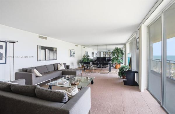 Sands Of Key Biscayne, 605 Ocean Dr #7L, Key Biscayne, Florida 33149, image 2