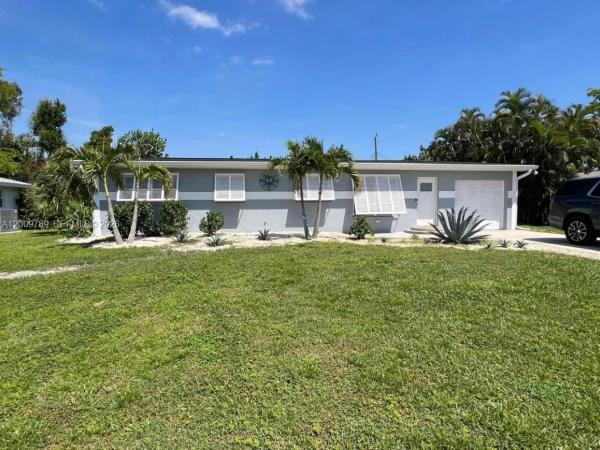 Cape Coral, 5221 York Ct, Cape Coral, Florida 33904, image 1