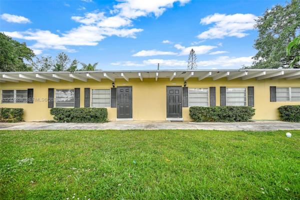 2225 SW 62nd Ct, Unincorporated Dade County, Florida 33155, image 1